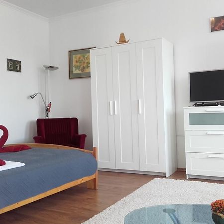 Eger Apartman Exteriör bild