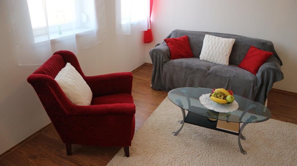Eger Apartman Exteriör bild