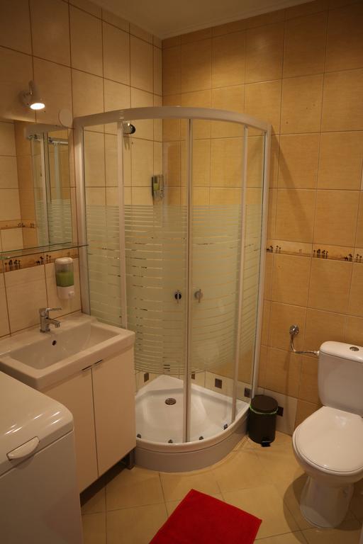 Eger Apartman Exteriör bild