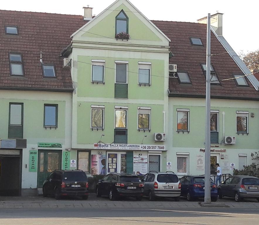 Eger Apartman Exteriör bild
